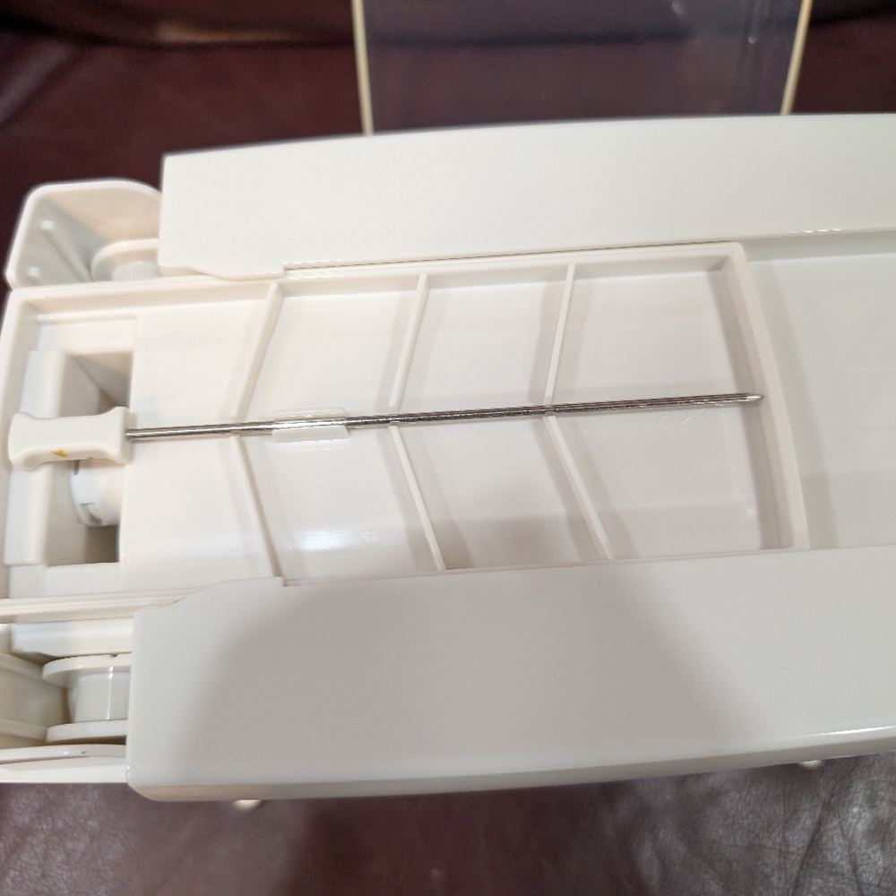 Paderno 4 blade spiralizer